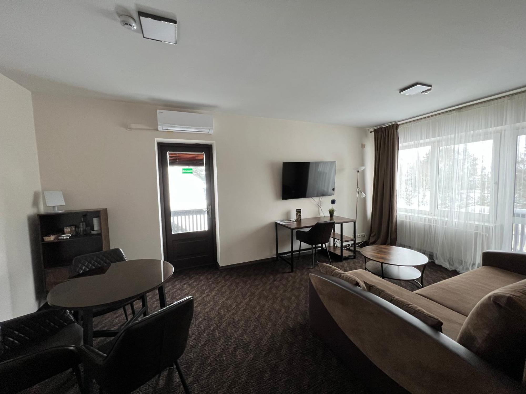 Hotel Butenas Tyla 2*